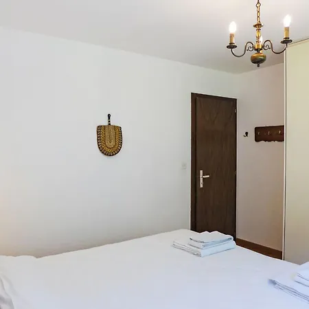 Eden Roc 56 By Interhome * クラン