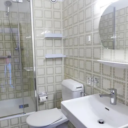 アパート Eden Roc 56 By Interhome *